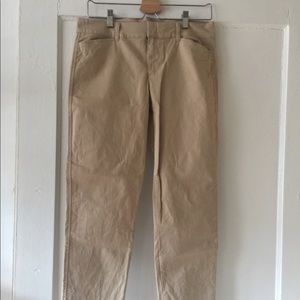 Ankle length Old Navy khaki pixie pant